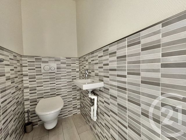 Appartement F3 à louer - 3 pièces - 65.79 m2 - ROQUEBRUNE CAP MARTIN - 06 - PROVENCE-ALPES-COTE-D-AZUR - Century 21 Agence Molière