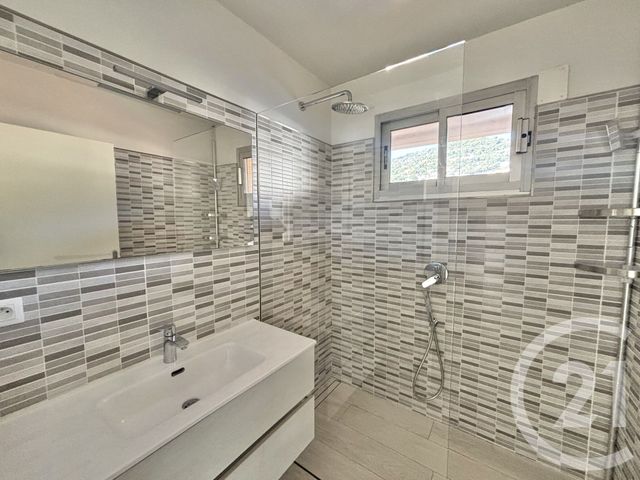 Appartement F3 à louer - 3 pièces - 65.79 m2 - ROQUEBRUNE CAP MARTIN - 06 - PROVENCE-ALPES-COTE-D-AZUR - Century 21 Agence Molière