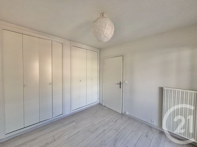 Appartement F3 à louer - 3 pièces - 65.79 m2 - ROQUEBRUNE CAP MARTIN - 06 - PROVENCE-ALPES-COTE-D-AZUR - Century 21 Agence Molière