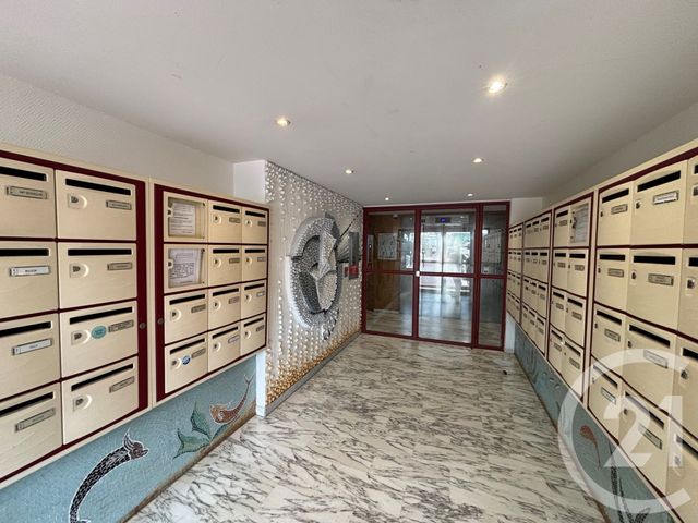 Appartement F3 à louer - 3 pièces - 65.79 m2 - ROQUEBRUNE CAP MARTIN - 06 - PROVENCE-ALPES-COTE-D-AZUR - Century 21 Agence Molière