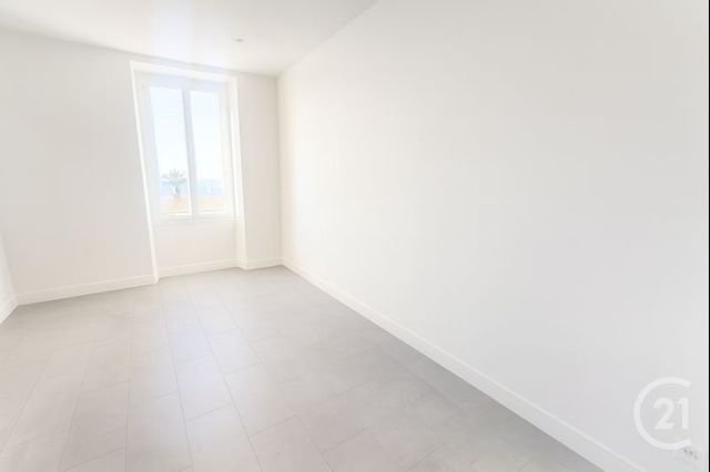 Appartement F6 à louer - 6 pièces - 154.89 m2 - NICE - 06 - PROVENCE-ALPES-COTE-D-AZUR - Century 21 Agence Molière