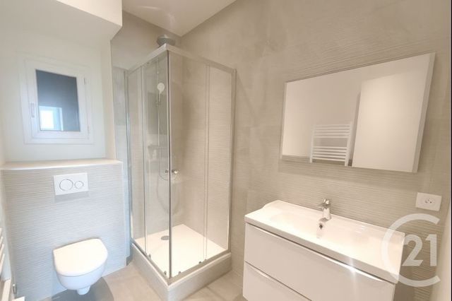 Appartement F6 à louer - 6 pièces - 154.89 m2 - NICE - 06 - PROVENCE-ALPES-COTE-D-AZUR - Century 21 Agence Molière