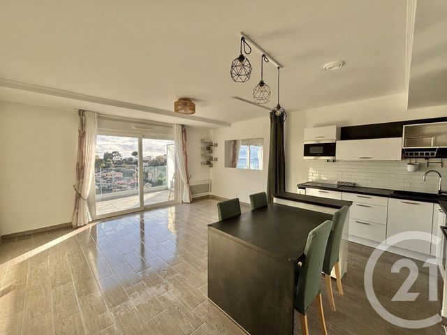 Appartement F2 à louer - 2 pièces - 46.84 m2 - ROQUEBRUNE CAP MARTIN - 06 - PROVENCE-ALPES-COTE-D-AZUR - Century 21 Agence Molière