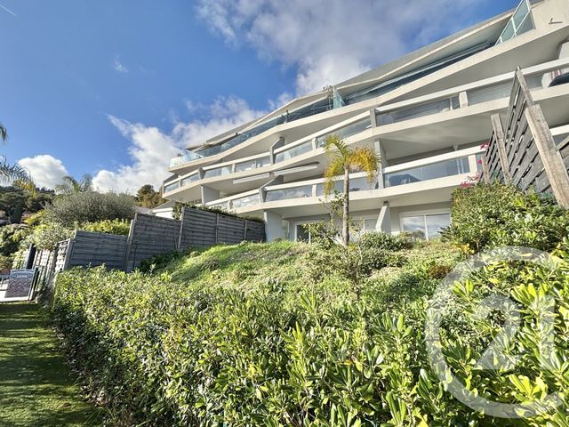 Appartement F2 à louer - 2 pièces - 46.84 m2 - ROQUEBRUNE CAP MARTIN - 06 - PROVENCE-ALPES-COTE-D-AZUR - Century 21 Agence Molière