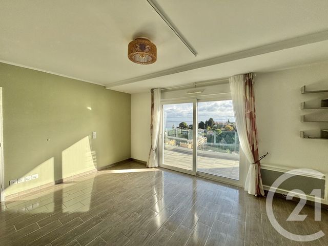 Appartement F2 à louer - 2 pièces - 46.84 m2 - ROQUEBRUNE CAP MARTIN - 06 - PROVENCE-ALPES-COTE-D-AZUR - Century 21 Agence Molière