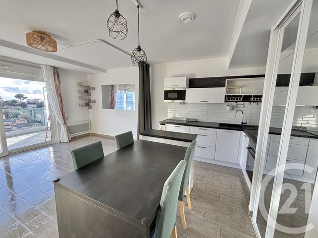 Appartement F2 à louer - 2 pièces - 46.84 m2 - ROQUEBRUNE CAP MARTIN - 06 - PROVENCE-ALPES-COTE-D-AZUR - Century 21 Agence Molière