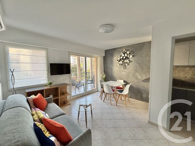Appartement F2 à louer - 2 pièces - 33.75 m2 - MENTON - 06 - PROVENCE-ALPES-COTE-D-AZUR - Century 21 Agence Molière