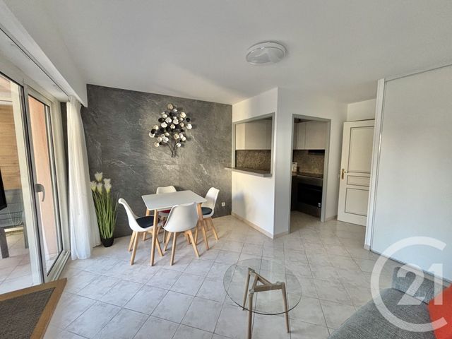 Appartement F2 à louer - 2 pièces - 33.75 m2 - MENTON - 06 - PROVENCE-ALPES-COTE-D-AZUR - Century 21 Agence Molière