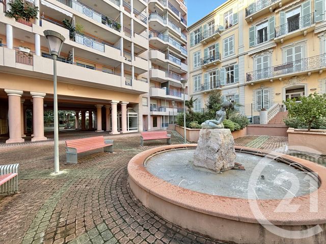 Appartement F2 à louer - 2 pièces - 33.75 m2 - MENTON - 06 - PROVENCE-ALPES-COTE-D-AZUR - Century 21 Agence Molière