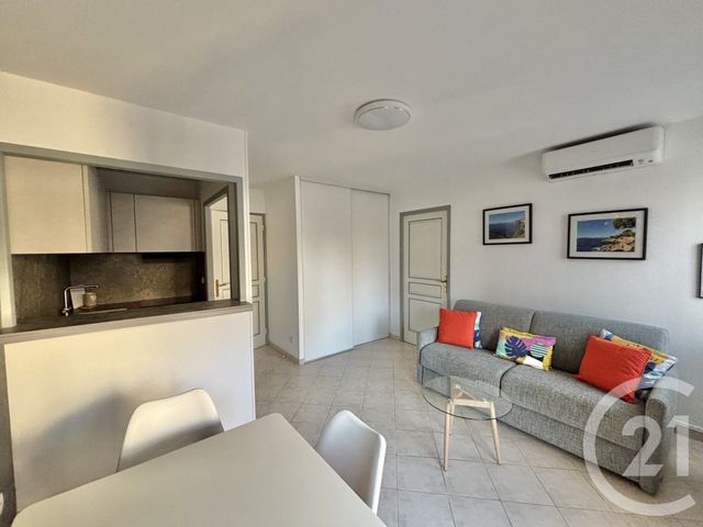 Appartement F2 à louer - 2 pièces - 33.75 m2 - MENTON - 06 - PROVENCE-ALPES-COTE-D-AZUR - Century 21 Agence Molière