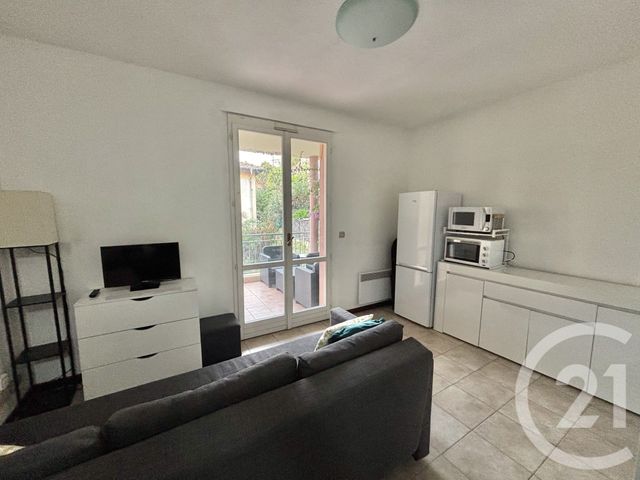 Appartement T2 à louer - 2 pièces - 32.97 m2 - MENTON - 06 - PROVENCE-ALPES-COTE-D-AZUR - Century 21 Agence Molière