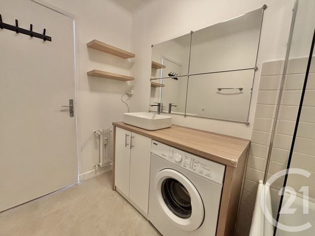 Appartement F2 à louer - 2 pièces - 52.32 m2 - ROQUEBRUNE CAP MARTIN - 06 - PROVENCE-ALPES-COTE-D-AZUR - Century 21 Agence Molière