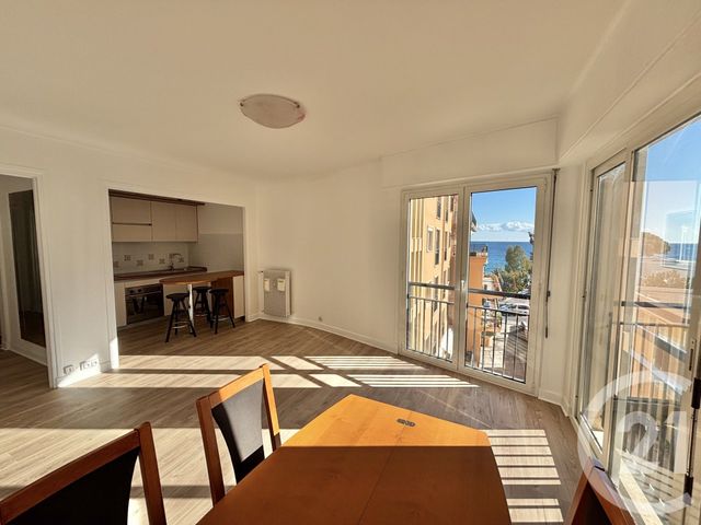 Appartement F2 à louer - 2 pièces - 52.32 m2 - ROQUEBRUNE CAP MARTIN - 06 - PROVENCE-ALPES-COTE-D-AZUR - Century 21 Agence Molière