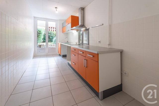 Appartement F3 à louer - 3 pièces - 70.36 m2 - ROQUEBRUNE CAP MARTIN - 06 - PROVENCE-ALPES-COTE-D-AZUR - Century 21 Agence Molière