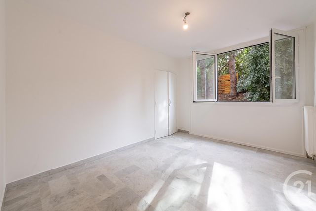 Appartement F3 à louer - 3 pièces - 70.36 m2 - ROQUEBRUNE CAP MARTIN - 06 - PROVENCE-ALPES-COTE-D-AZUR - Century 21 Agence Molière