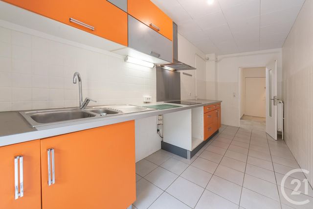 Appartement F3 à louer - 3 pièces - 70.36 m2 - ROQUEBRUNE CAP MARTIN - 06 - PROVENCE-ALPES-COTE-D-AZUR - Century 21 Agence Molière