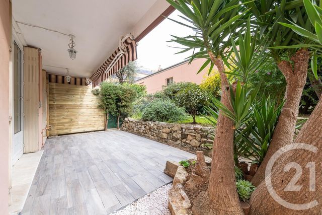 Appartement F3 à louer - 3 pièces - 70.36 m2 - ROQUEBRUNE CAP MARTIN - 06 - PROVENCE-ALPES-COTE-D-AZUR - Century 21 Agence Molière