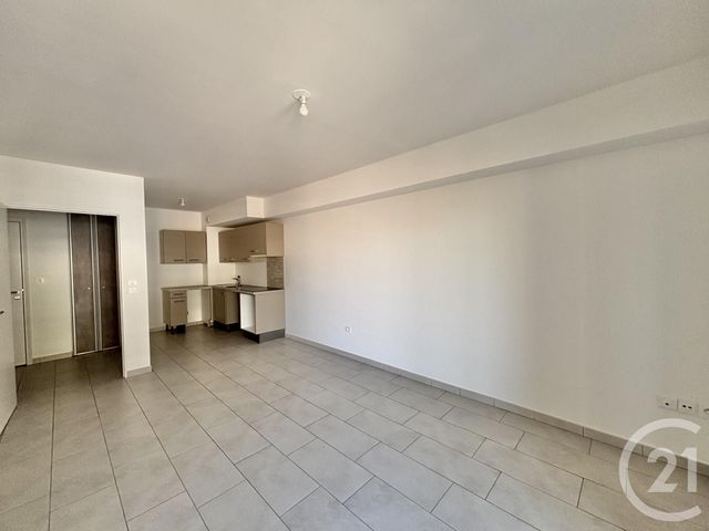 Appartement F2 à louer - 2 pièces - 43.01 m2 - MENTON - 06 - PROVENCE-ALPES-COTE-D-AZUR - Century 21 Agence Molière