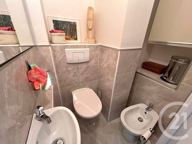 Appartement F4 à vendre - 4 pièces - 71.0 m2 - ROQUEBRUNE CAP MARTIN - 06 - PROVENCE-ALPES-COTE-D-AZUR - Century 21 Agence Molière