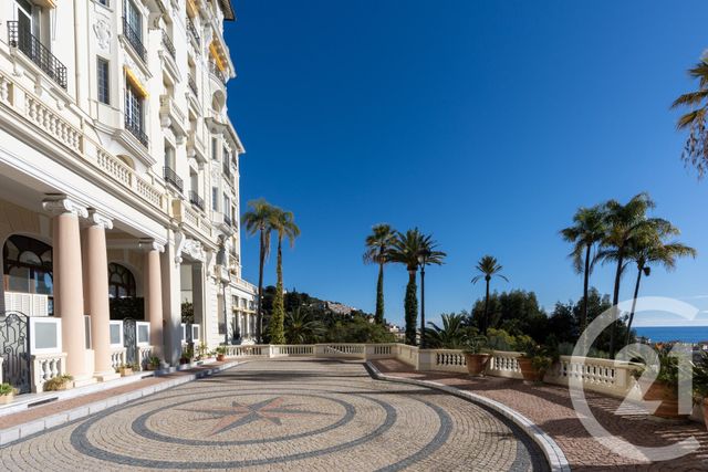 Appartement F3 à vendre - 3 pièces - 105.04 m2 - MENTON - 06 - PROVENCE-ALPES-COTE-D-AZUR - Century 21 Agence Molière