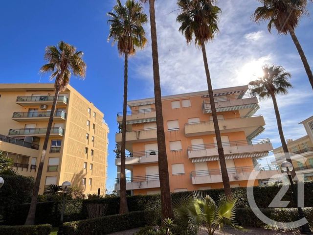 Appartement Studio à vendre - 1 pièce - 30.08 m2 - ROQUEBRUNE CAP MARTIN - 06 - PROVENCE-ALPES-COTE-D-AZUR - Century 21 Agence Molière