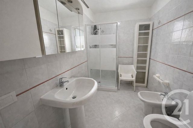 Appartement Studio à vendre - 1 pièce - 30.08 m2 - ROQUEBRUNE CAP MARTIN - 06 - PROVENCE-ALPES-COTE-D-AZUR - Century 21 Agence Molière