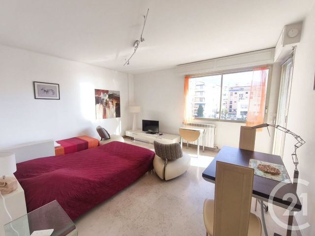 Appartement F1 à vendre - 1 pièce - 35.0 m2 - ROQUEBRUNE CAP MARTIN - 06 - PROVENCE-ALPES-COTE-D-AZUR - Century 21 Agence Molière