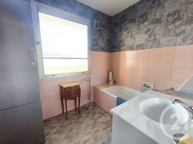 Appartement F1 à vendre - 1 pièce - 35.0 m2 - ROQUEBRUNE CAP MARTIN - 06 - PROVENCE-ALPES-COTE-D-AZUR - Century 21 Agence Molière