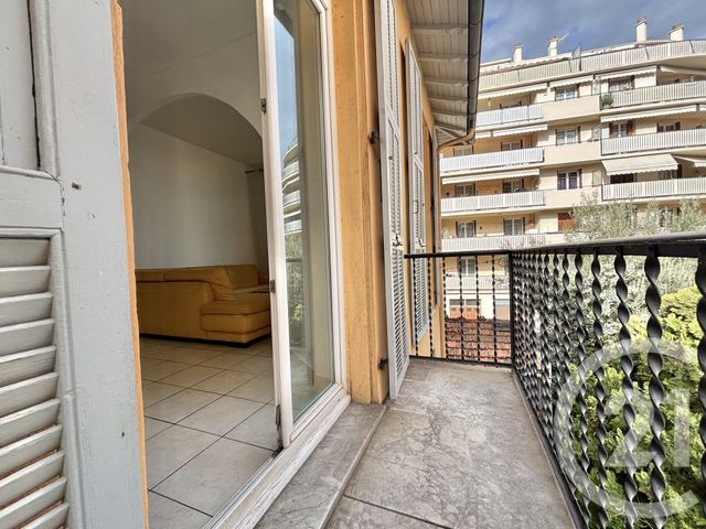Appartement F2 à louer - 2 pièces - 40.63 m2 - ROQUEBRUNE CAP MARTIN - 06 - PROVENCE-ALPES-COTE-D-AZUR - Century 21 Agence Molière