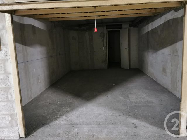 parking à louer - 15.0 m2 - MENTON - 06 - PROVENCE-ALPES-COTE-D-AZUR - Century 21 Agence Molière