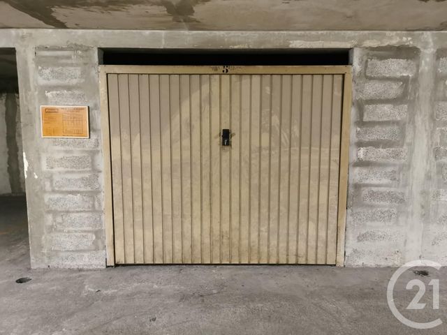 parking à louer - 15.0 m2 - MENTON - 06 - PROVENCE-ALPES-COTE-D-AZUR - Century 21 Agence Molière