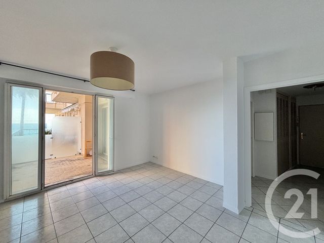 Appartement F3 à louer - 3 pièces - 60.64 m2 - MENTON - 06 - PROVENCE-ALPES-COTE-D-AZUR - Century 21 Agence Molière