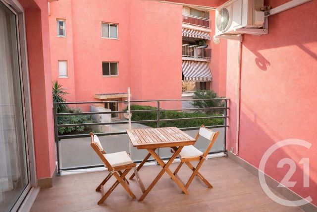 Appartement Studio à vendre - 1 pièce - 29.0 m2 - ROQUEBRUNE CAP MARTIN - 06 - PROVENCE-ALPES-COTE-D-AZUR - Century 21 Agence Molière