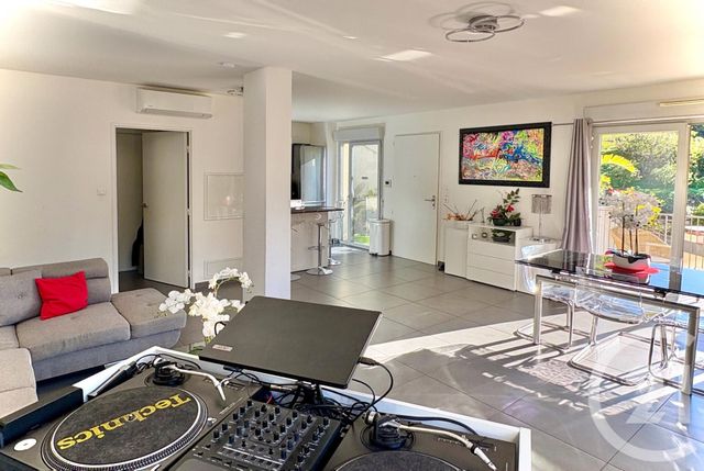 Appartement à vendre - 4 pièces - 92.32 m2 - MENTON - 06 - PROVENCE-ALPES-COTE-D-AZUR - Century 21 Agence Molière