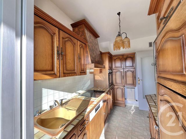 Appartement F2 à louer - 2 pièces - 45.82 m2 - ROQUEBRUNE CAP MARTIN - 06 - PROVENCE-ALPES-COTE-D-AZUR - Century 21 Agence Molière