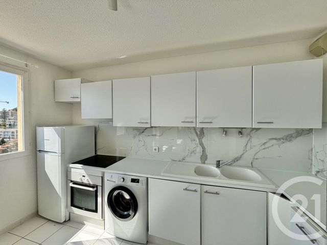 Appartement F2 à louer - 2 pièces - 41.7 m2 - ROQUEBRUNE CAP MARTIN - 06 - PROVENCE-ALPES-COTE-D-AZUR - Century 21 Agence Molière