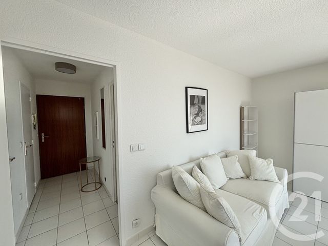 Appartement F2 à louer - 2 pièces - 41.7 m2 - ROQUEBRUNE CAP MARTIN - 06 - PROVENCE-ALPES-COTE-D-AZUR - Century 21 Agence Molière
