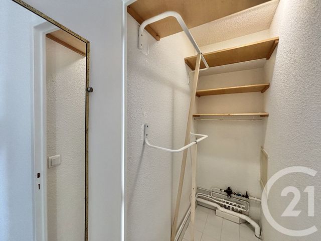 Appartement F2 à louer - 2 pièces - 41.7 m2 - ROQUEBRUNE CAP MARTIN - 06 - PROVENCE-ALPES-COTE-D-AZUR - Century 21 Agence Molière