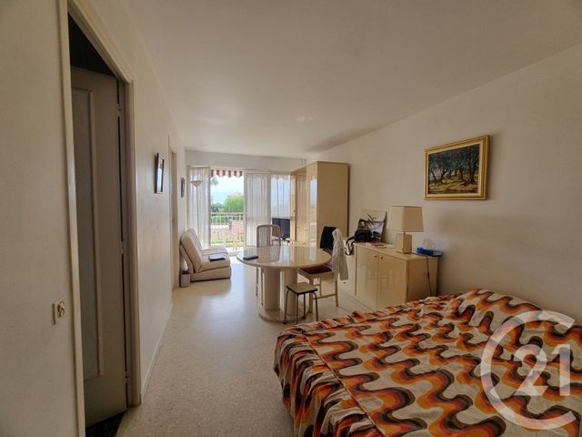 Appartement F1 à vendre - 1 pièce - 26.0 m2 - ROQUEBRUNE CAP MARTIN - 06 - PROVENCE-ALPES-COTE-D-AZUR - Century 21 Agence Molière