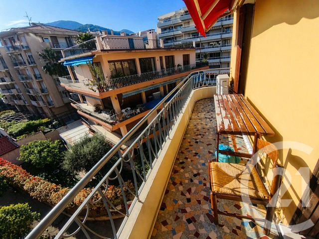 Appartement F3 à vendre - 3 pièces - 46.95 m2 - ROQUEBRUNE CAP MARTIN - 06 - PROVENCE-ALPES-COTE-D-AZUR - Century 21 Agence Molière