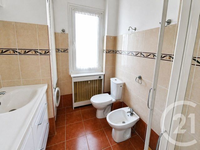 Appartement F3 à vendre - 3 pièces - 46.95 m2 - ROQUEBRUNE CAP MARTIN - 06 - PROVENCE-ALPES-COTE-D-AZUR - Century 21 Agence Molière