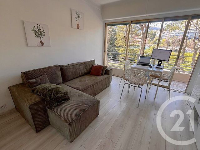 Appartement F2 à vendre - 2 pièces - 42.72 m2 - MENTON - 06 - PROVENCE-ALPES-COTE-D-AZUR - Century 21 Agence Molière