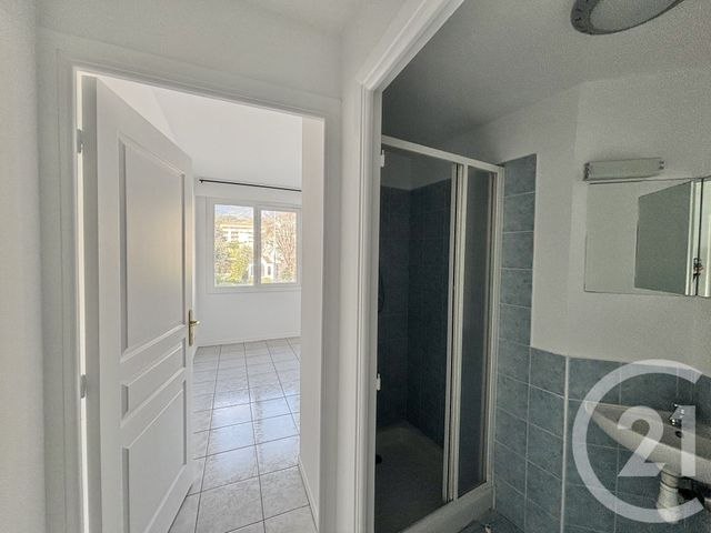 Appartement F3 à louer - 3 pièces - 60.64 m2 - MENTON - 06 - PROVENCE-ALPES-COTE-D-AZUR - Century 21 Agence Molière