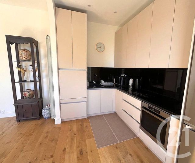 Appartement F3 à vendre - 3 pièces - 74.27 m2 - MENTON - 06 - PROVENCE-ALPES-COTE-D-AZUR - Century 21 Agence Molière