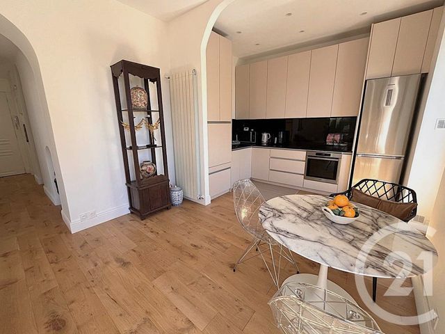 Appartement F3 à vendre - 3 pièces - 74.27 m2 - MENTON - 06 - PROVENCE-ALPES-COTE-D-AZUR - Century 21 Agence Molière