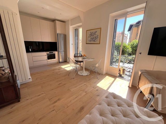 Appartement F3 à vendre - 3 pièces - 74.27 m2 - MENTON - 06 - PROVENCE-ALPES-COTE-D-AZUR - Century 21 Agence Molière