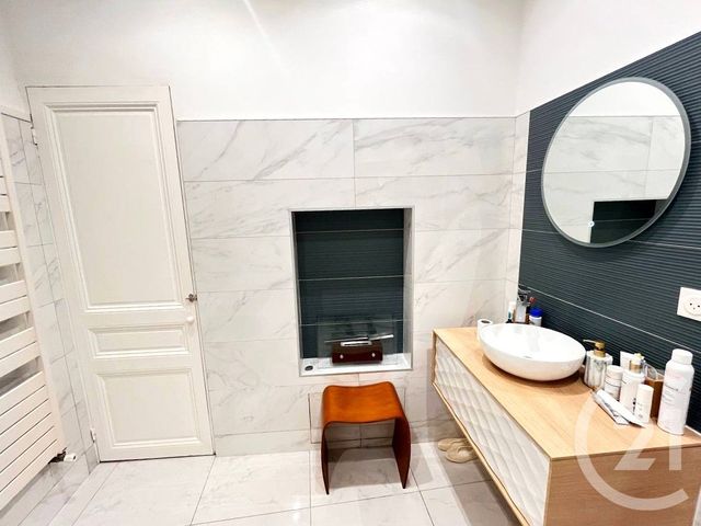 Appartement F3 à vendre - 3 pièces - 74.27 m2 - MENTON - 06 - PROVENCE-ALPES-COTE-D-AZUR - Century 21 Agence Molière