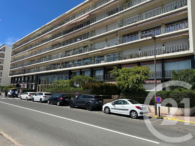 Appartement F3 à vendre - 3 pièces - 69.6 m2 - ROQUEBRUNE CAP MARTIN - 06 - PROVENCE-ALPES-COTE-D-AZUR - Century 21 Agence Molière
