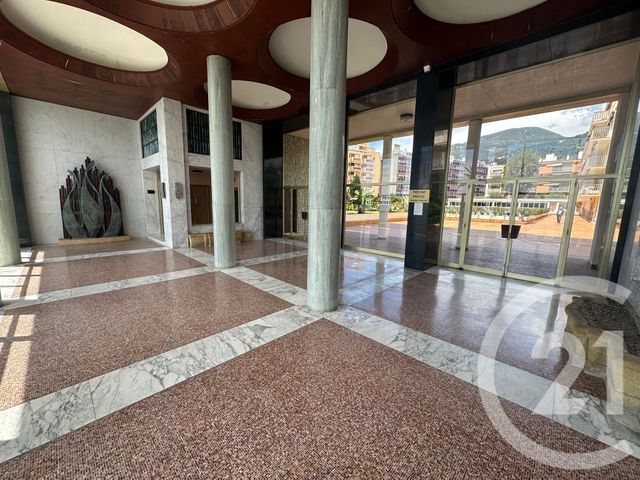 Appartement F3 à vendre - 3 pièces - 69.6 m2 - ROQUEBRUNE CAP MARTIN - 06 - PROVENCE-ALPES-COTE-D-AZUR - Century 21 Agence Molière