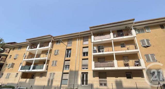 Appartement F3 à louer - 3 pièces - 61.44 m2 - NICE - 06 - PROVENCE-ALPES-COTE-D-AZUR - Century 21 Agence Molière